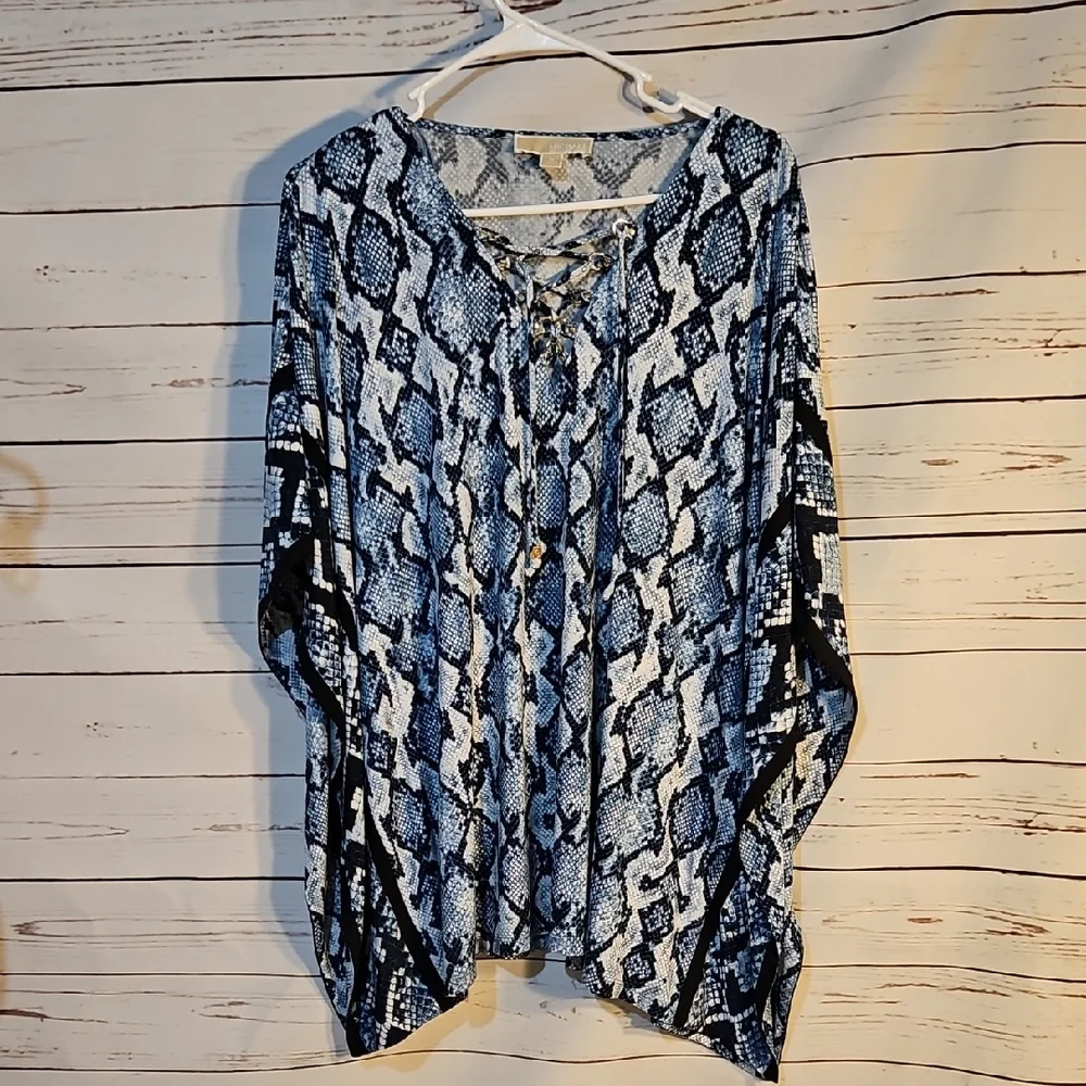 Michael Kors Blue Snakeskin Print Criss Cross Neckline Long Sleeve Top Size‎ M